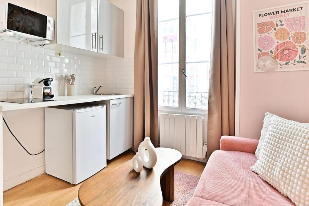 Magnifique Neuf Rose 14eme * Parijs